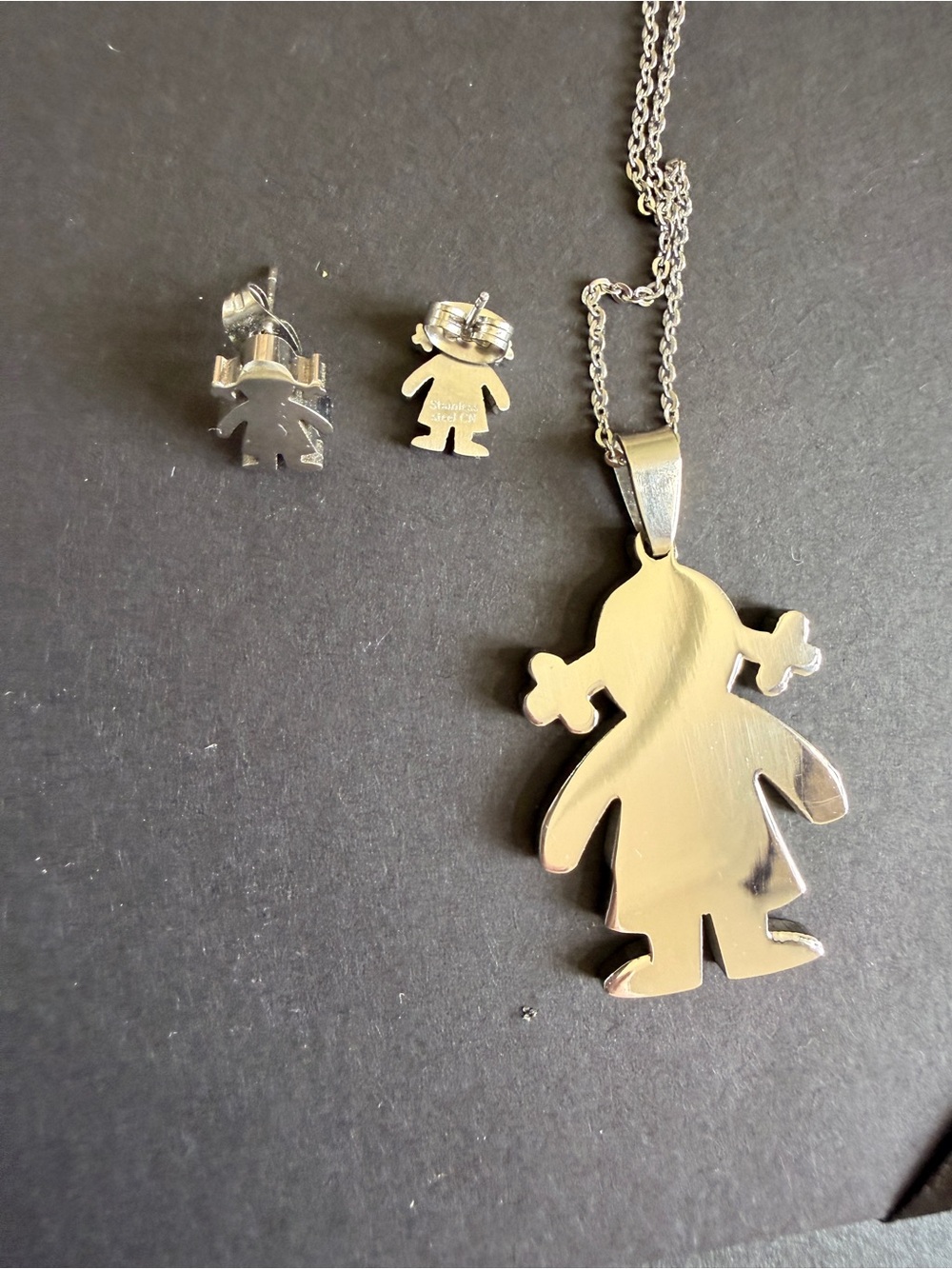 🎀 NWOT Stainless Steel Girl Doll Silhouette Pendant Necklace & Stud Earrings Set